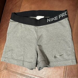 Nike Pro Women's Gray Athletic Shorts - Medium